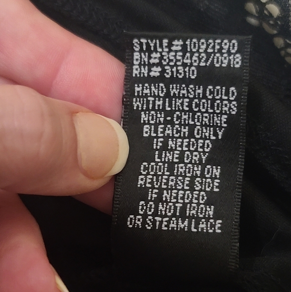 NWT Sz.Sm BCX Black Lace Halter Top - Picture 9 of 9